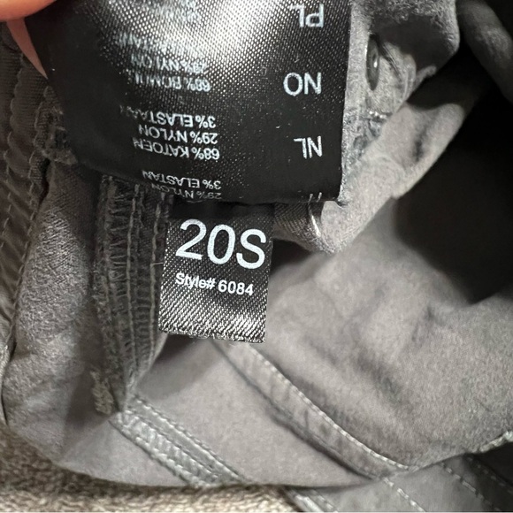 Kuhl Splash 11” Bermuda Cargo Shorts Shadow Gray size 6 - Picture 10 of 10